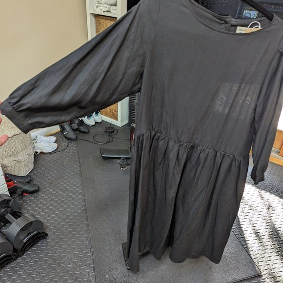 Tradlands Nova Black Midi Dress Size Small - Picture 4 of 8